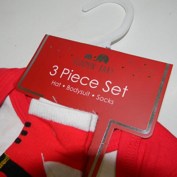 Bloomin' Baby Christmas Bodysuit Hat Socks Set 3-6 Months NWT Red Santa Suit - Picture 4 of 5